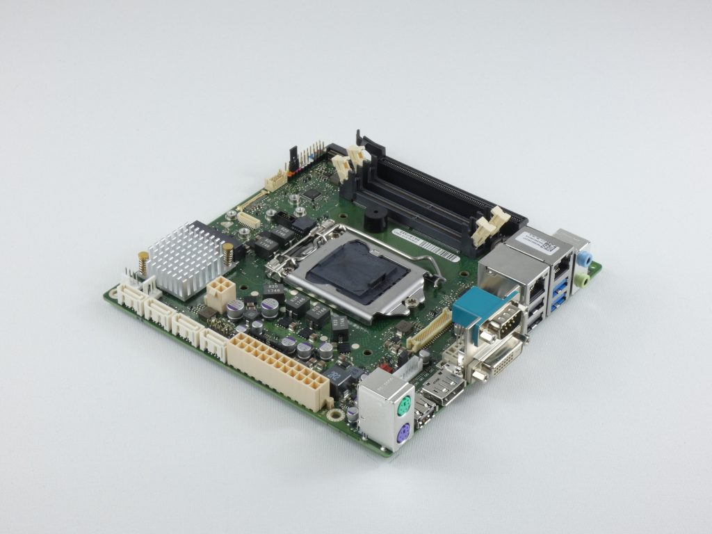 Mainboards wie das D3634-S im Format Mini-ITX sind für kompakte 
Industrie-PCs und IoT-Komponenten ausgelegt. (Bild: Fujitsu Technology Solutions GmbH)