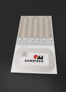 LieÃen sich RFID-Chips und NFC-Produkte sonst nur in groÃer StÃ¼ckzahl herstellen, sind sie jetzt auch fÃ¼r kleinste Bedarfe direkt ins Endprodukt integrierbar. (Bild: Kundisch GmbH & Co. KG)